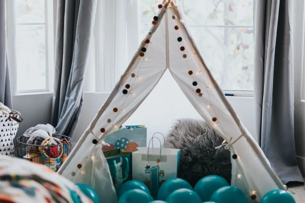 4 tips til at indrette et hyggeligt og trygt børneværelse